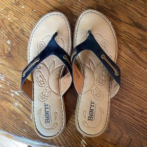 Born sandals